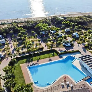 3* Vakantiepark Miramare Village